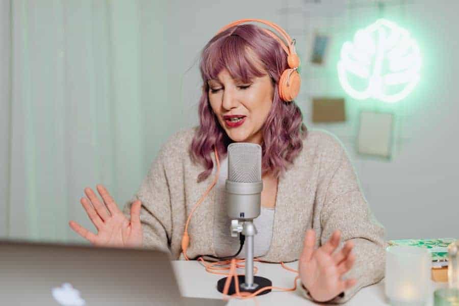 How Can Podcasters Make Money on Spotify? 1 How Can Podcasters Make Money on Spotify