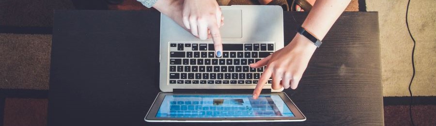How Many Podcast Episodes Should You Launch With? 18 three person pointing to a laptop