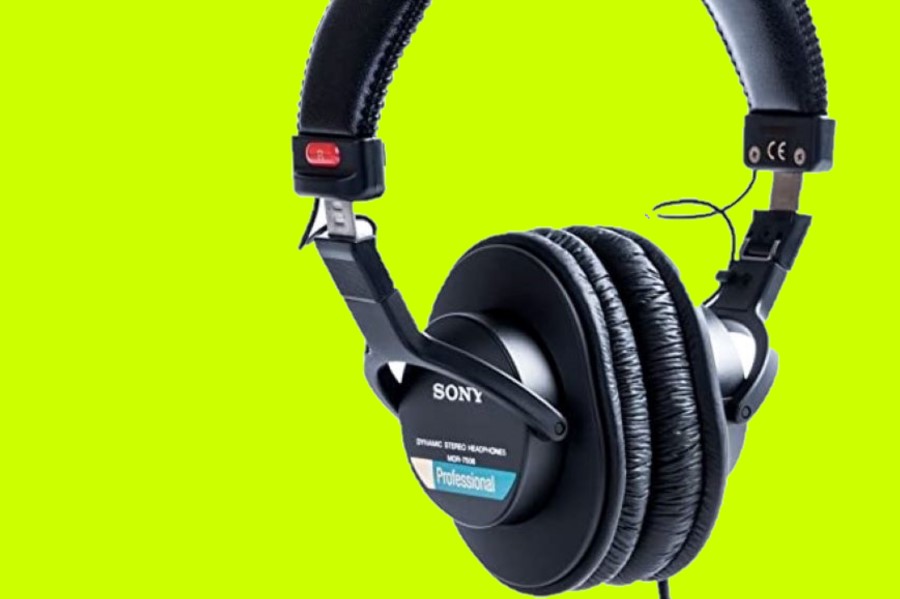 9 Best Closed Back Headphones Ranked: A Buying Guide 2 Sony MDR 7506 1