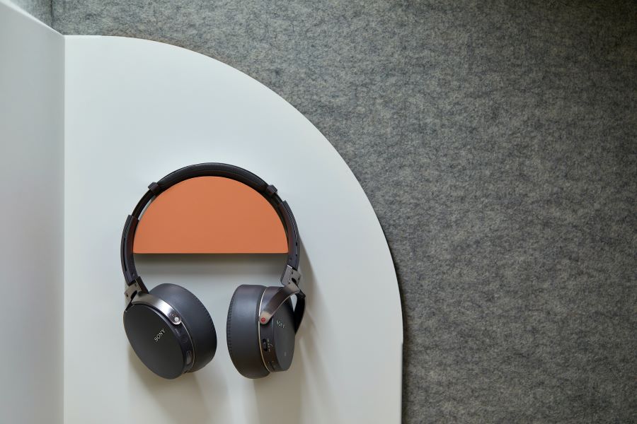 How to Fix Headphone Static Noise 1 Sony headphones