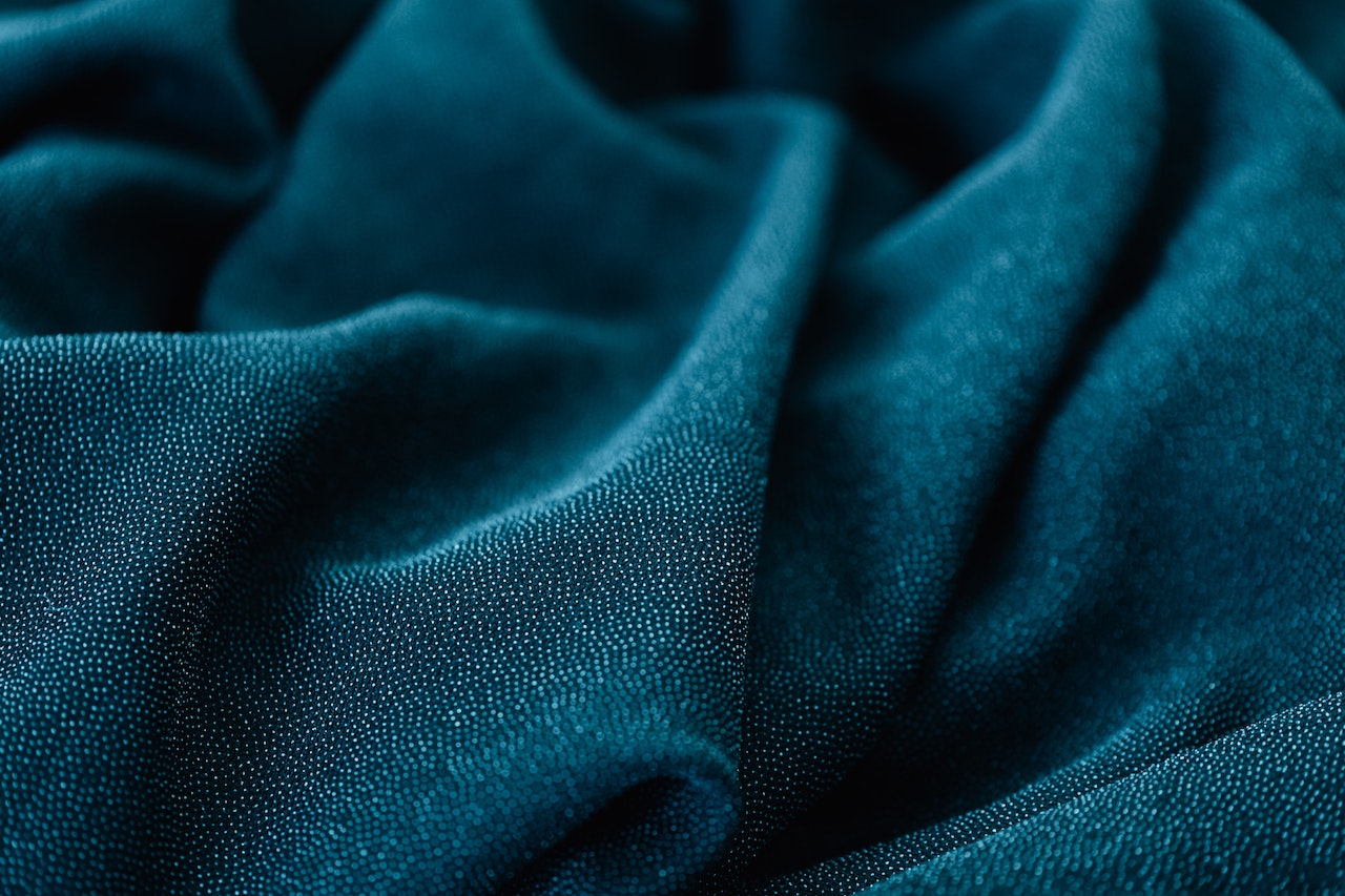 Best Soundproof Blanket For Door: The Ultimate Guide 2 When buying a soundproof blanket for door, opt for one that your door can comfortably handle.