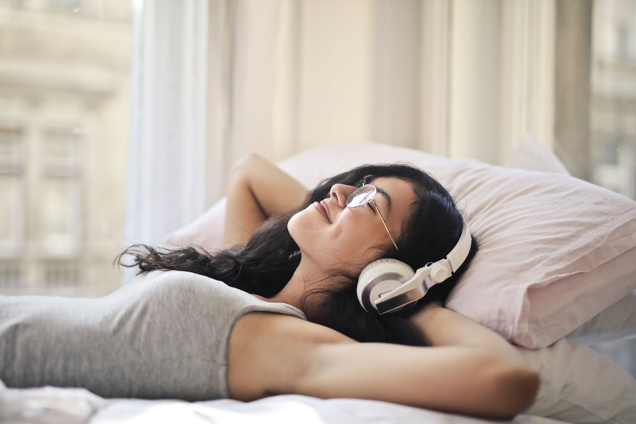 Best 30 Minute Podcasts For Quick Escapes 4 Alice Isn't Dead, one of the best 30 minute podcasts, offers a unique, compelling listening experience that is bound to leave you contemplating long after the episode ends.