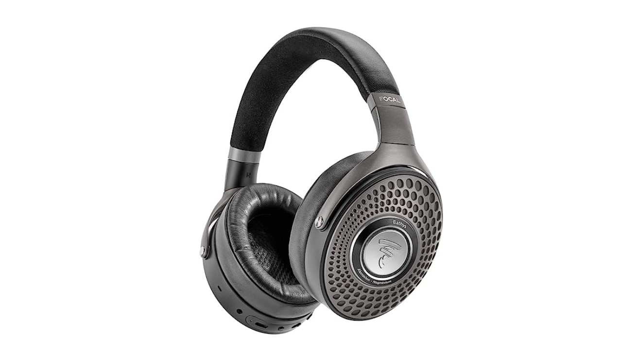 9 Best Closed Back Headphones Ranked: A Buying Guide 4 Best closed back headphones: Focal Bathys' refined real leather and microfiber headband are incomparably soft comfortable and refined.