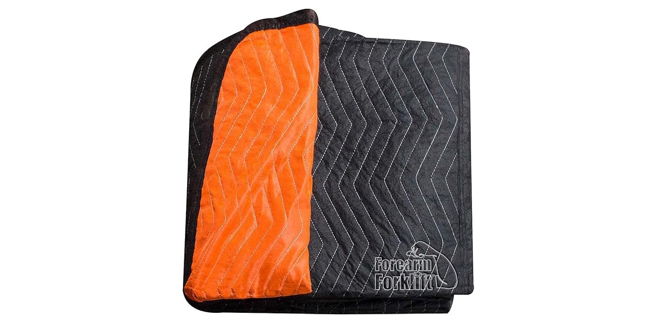 7 Best Sound Blankets For Studio Soundproofing 4 Sound blankets for studio: The Forearm Forklift has double stitching plus cloth binding on all edges make for a long lasting, strong multi use blanket.