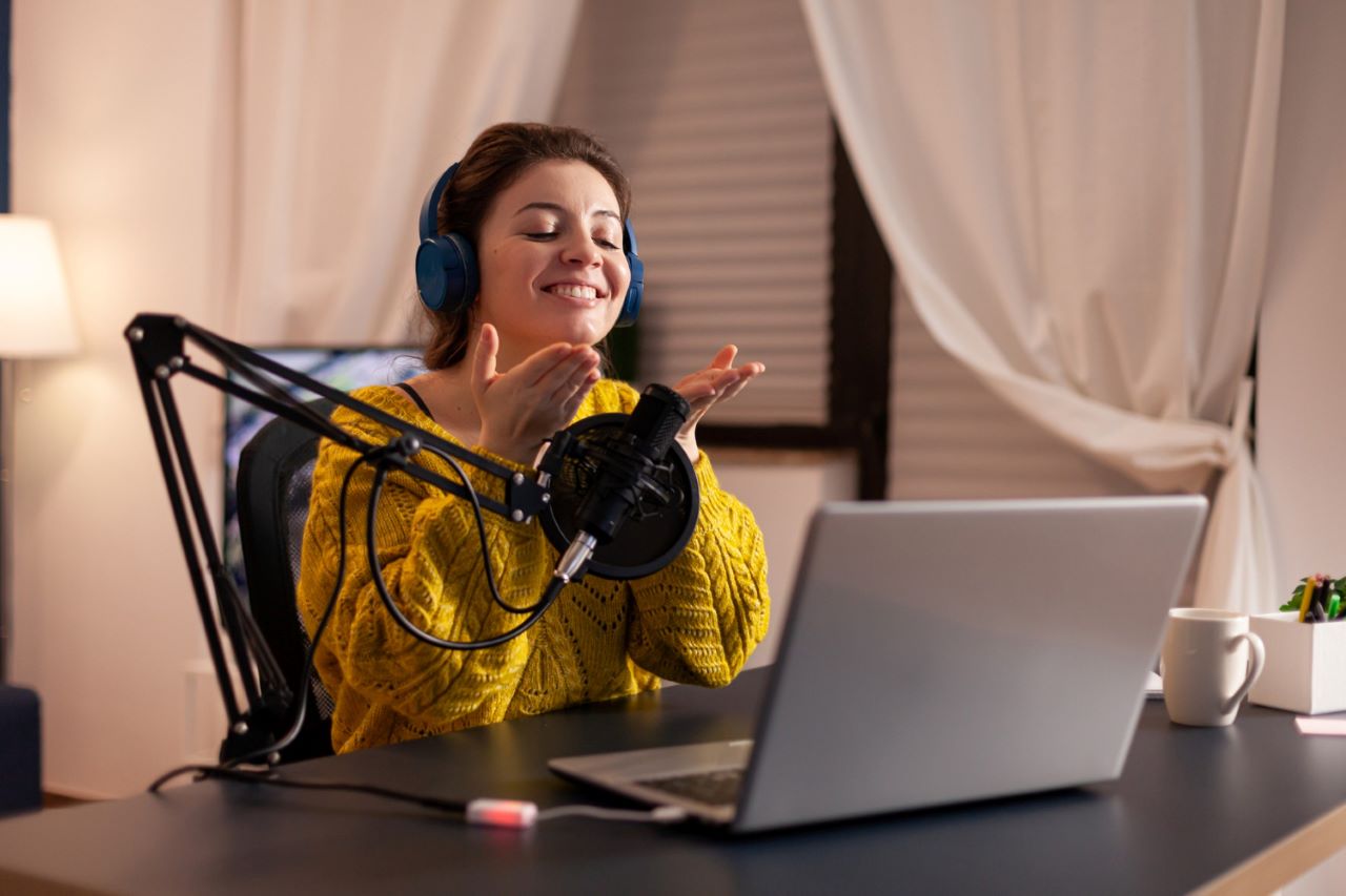 Balanced vs Unbalanced XLR Cables: What's the Difference? 3 For audio technicians and enthusiasts, understanding the limitations and appropriate applications of unbalanced XLR connections is essential for maintaining sound integrity in various setups.