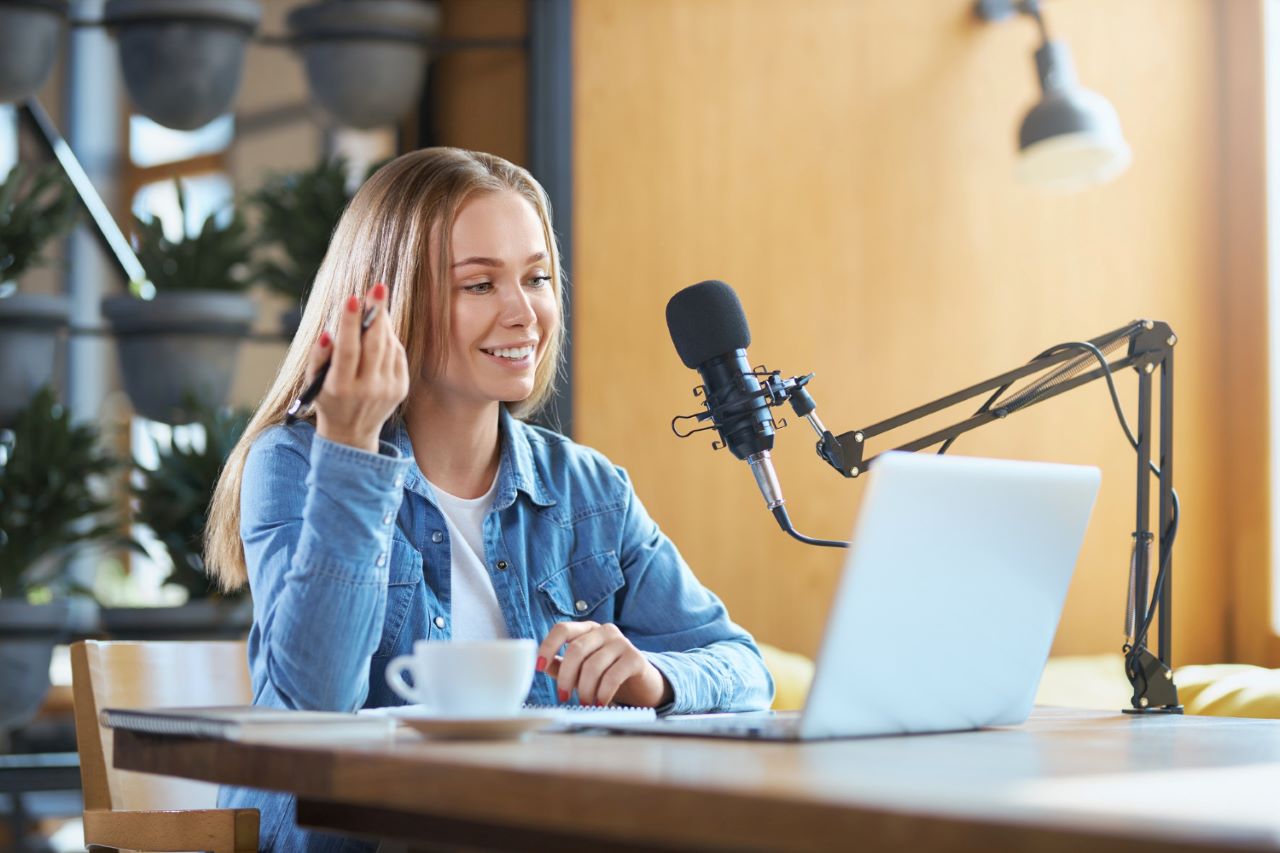 Balanced vs Unbalanced XLR Cables: What's the Difference? 6 Unbalanced XLRs are generally simpler and more cost-effective.